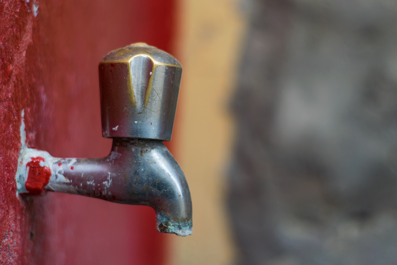 Les risques d'une fuite d'eau à Lyon : une menace silencieuse